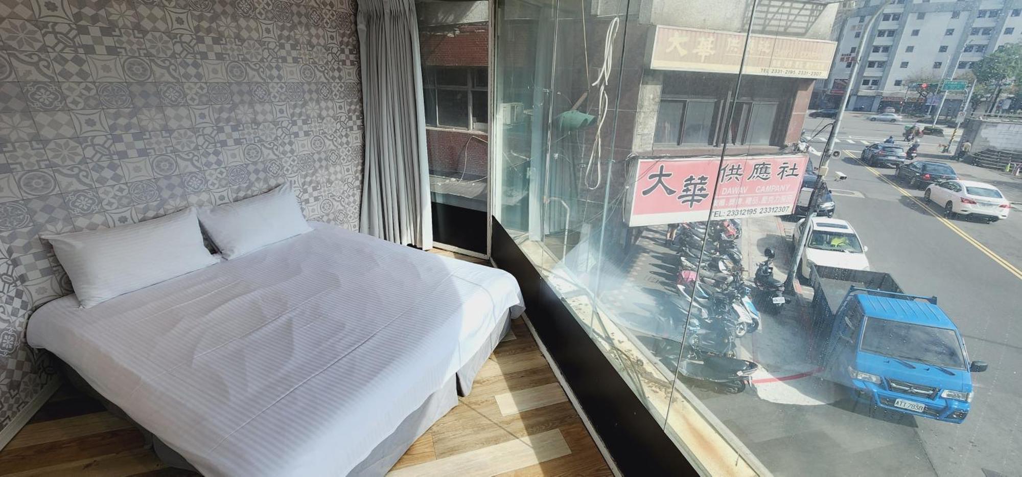 Cheers Loft Self Check-In Hotel Taipei Exteriör bild